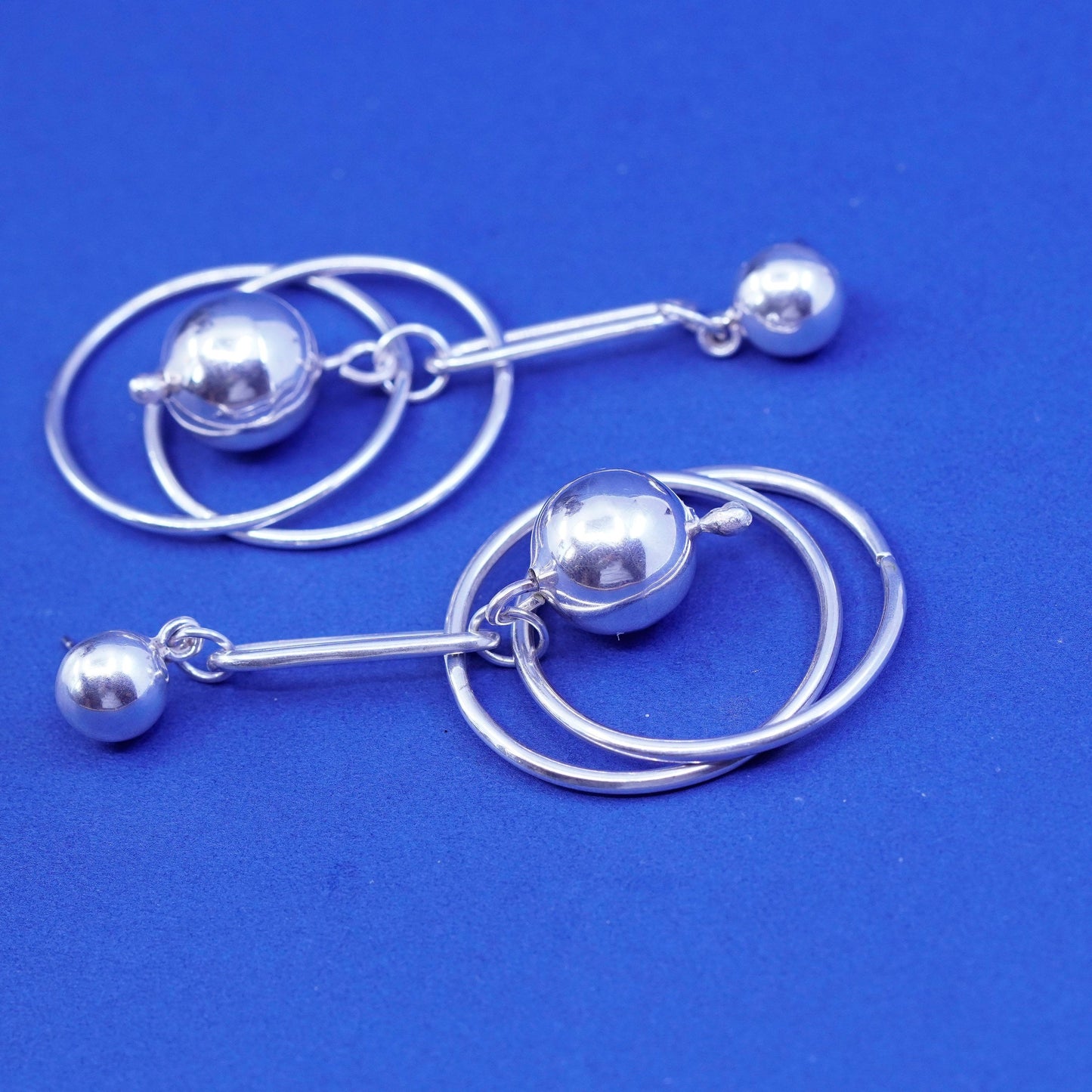 Vintage sterling silver handmade earrings, Mexico 925 entwined circles beads