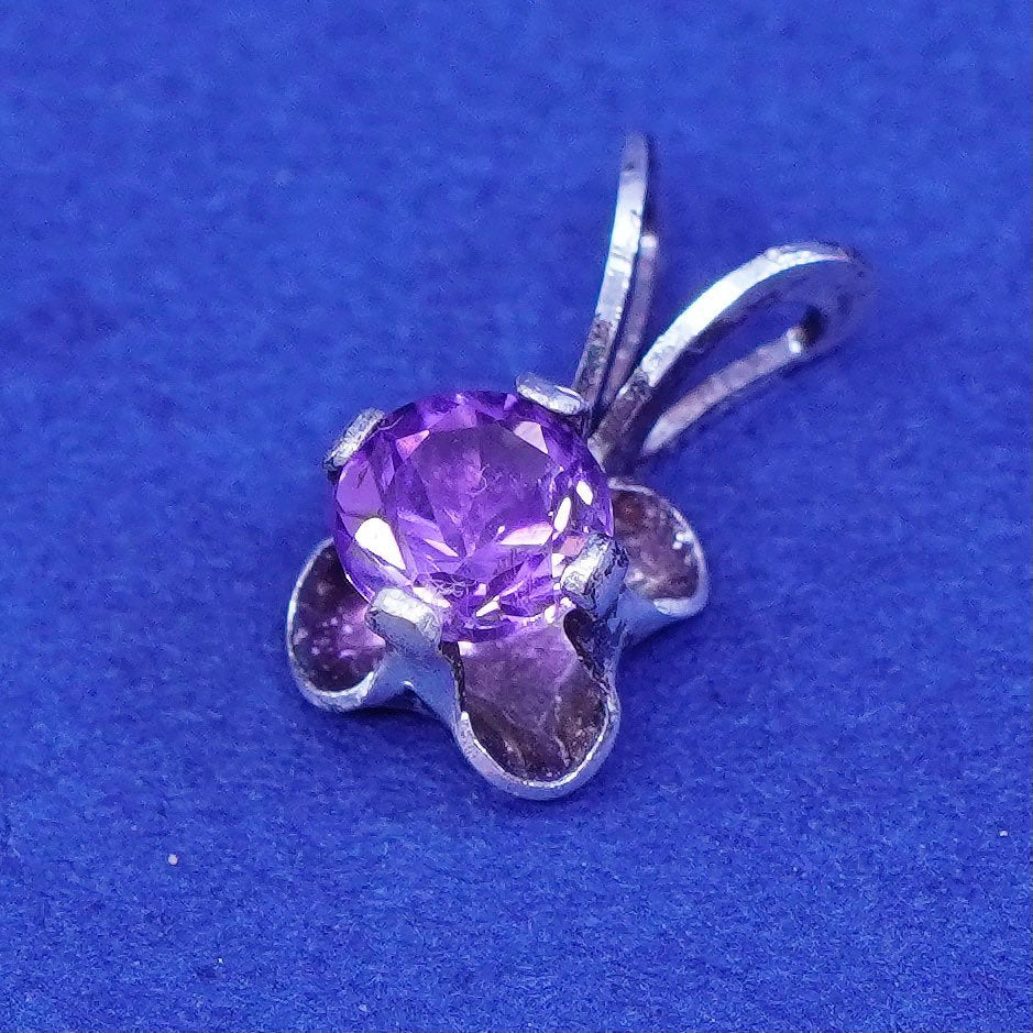 Vintage Sterling 925 silver handmade pendant with amethyst
