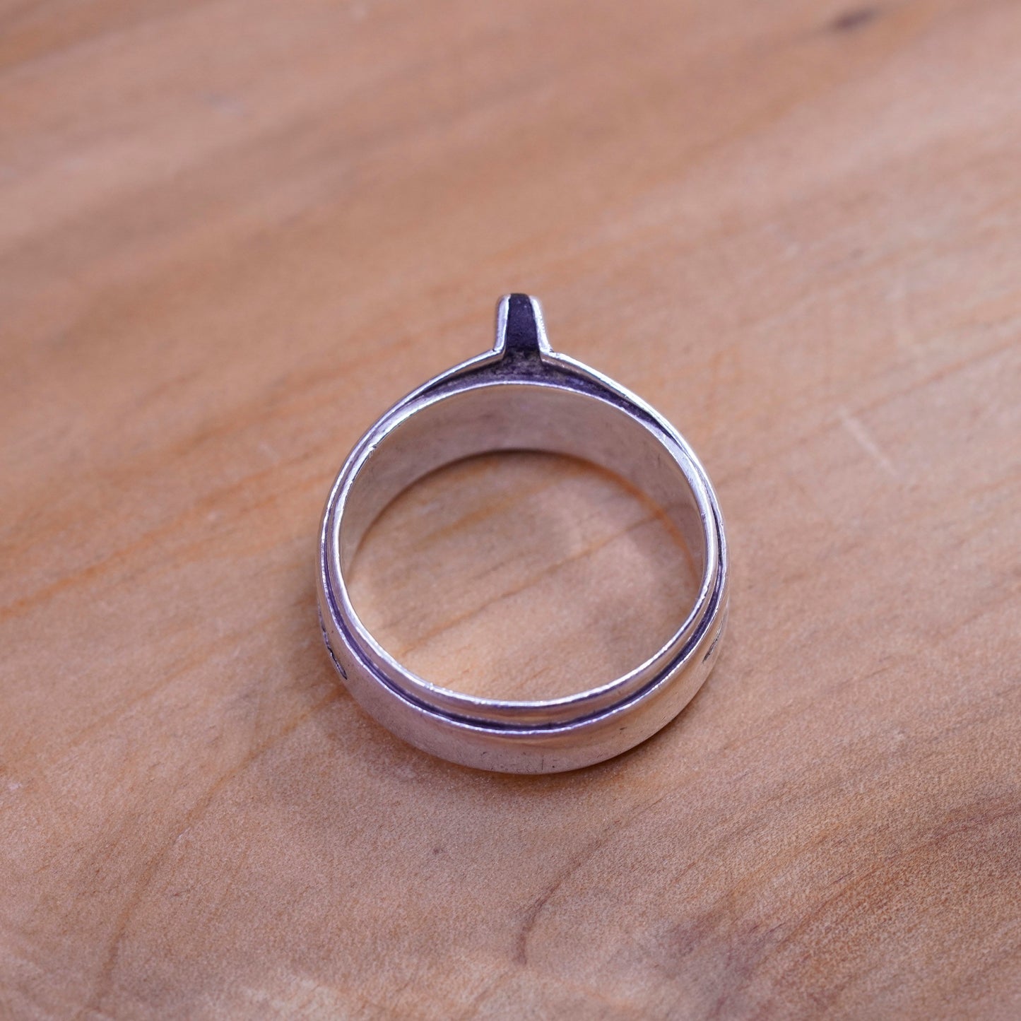 Size 9, vintage modern Sterling 925 silver handmade ring with brass