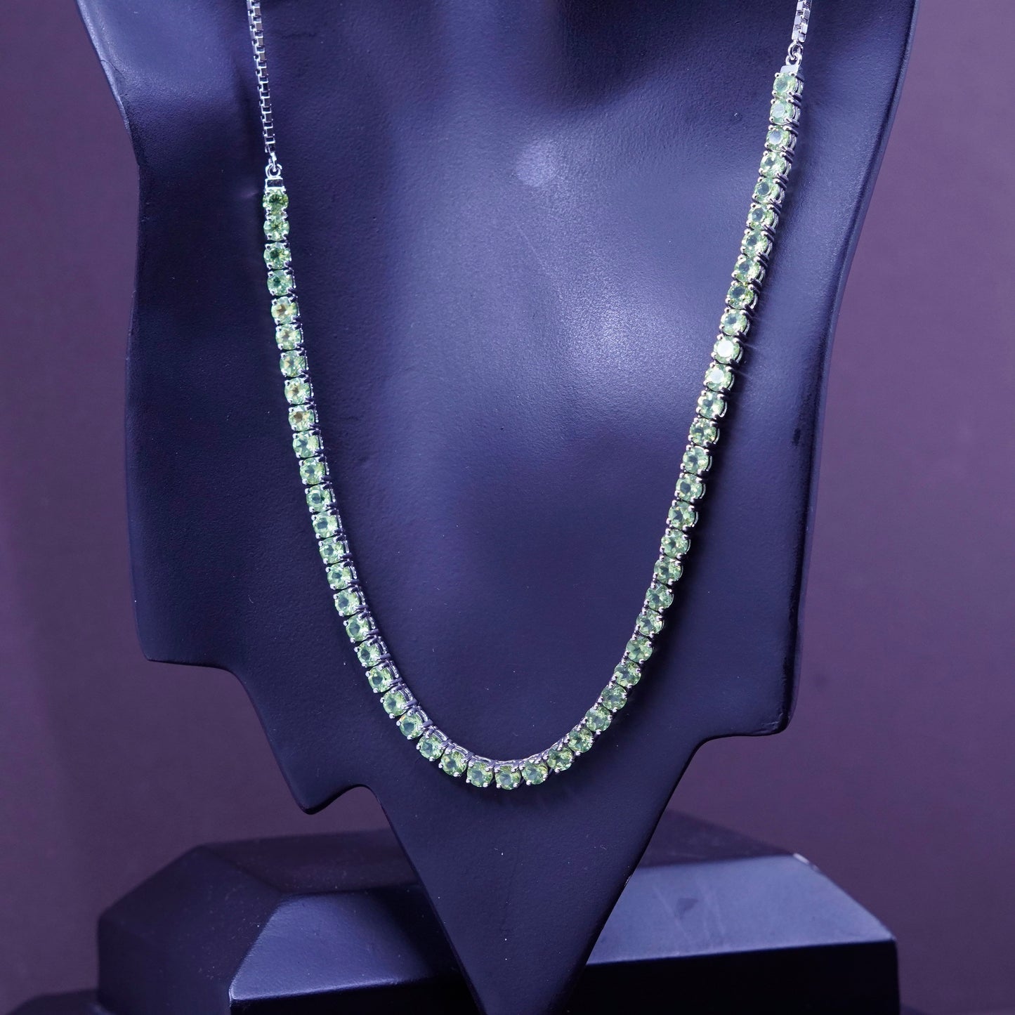 Size adjustable, Sterling 925 silver handmade necklace, box chain with peridot