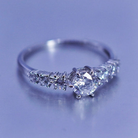 Size 8, vintage Sterling 925 silver handmade band ring with cluster Cz