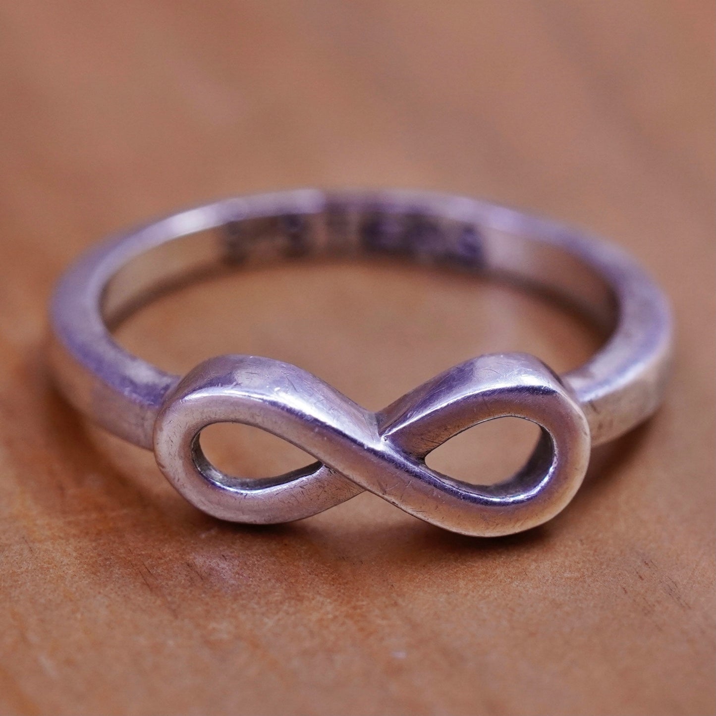 sz 7.25, Sterling silver handmade ring 925 silver infinity band sisters forever