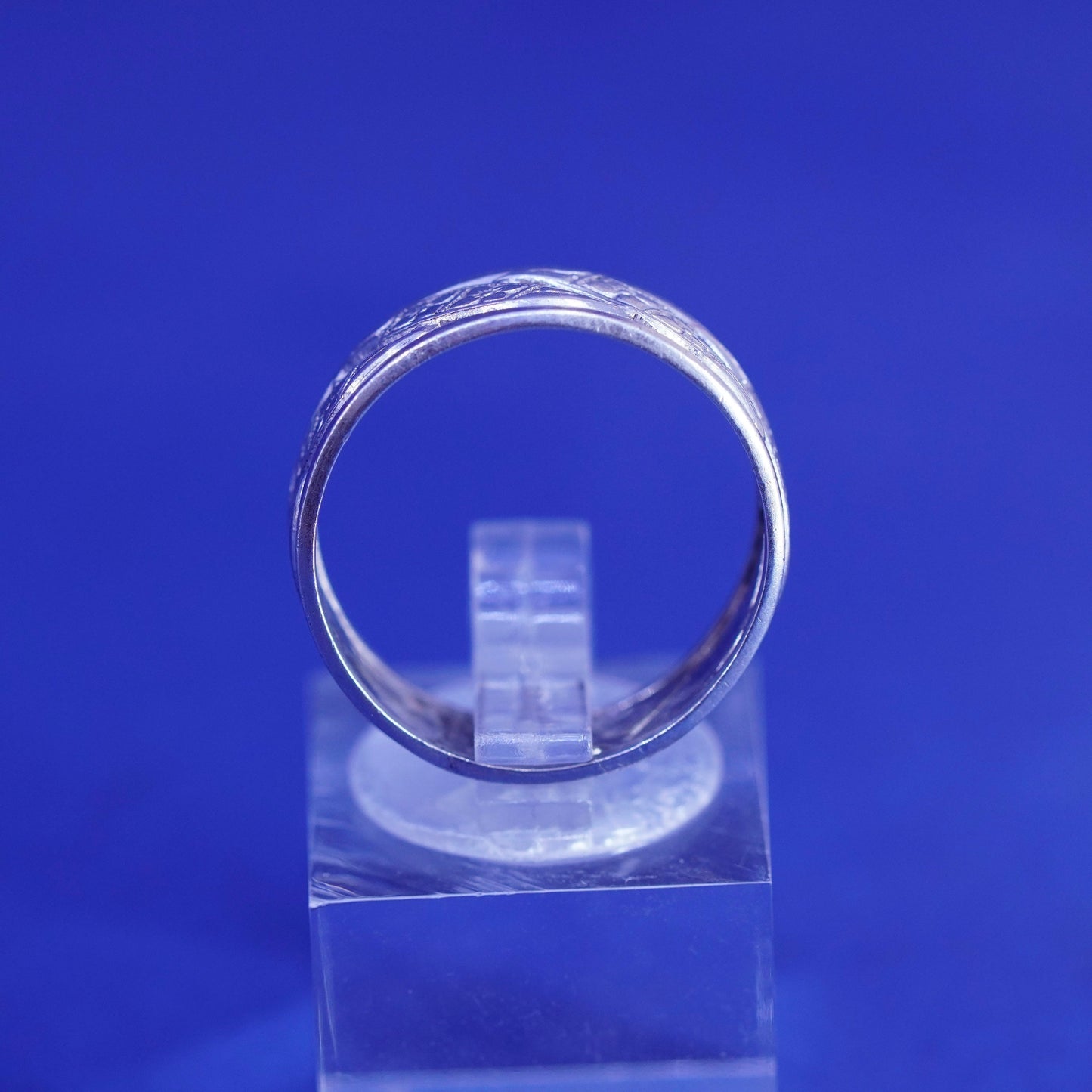 Size 8, vintage Sterling silver handmade ring, 925 wavy band
