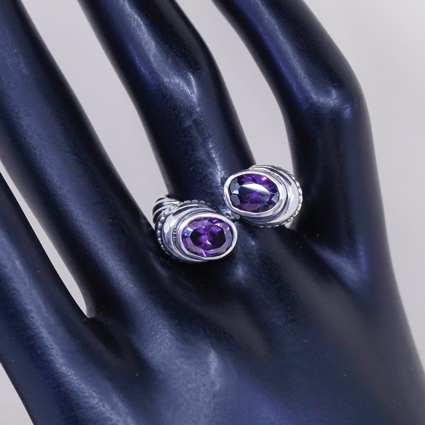 Size 7, vtg JRY sterling silver handmade ring, mexico 925 cable with amethyst