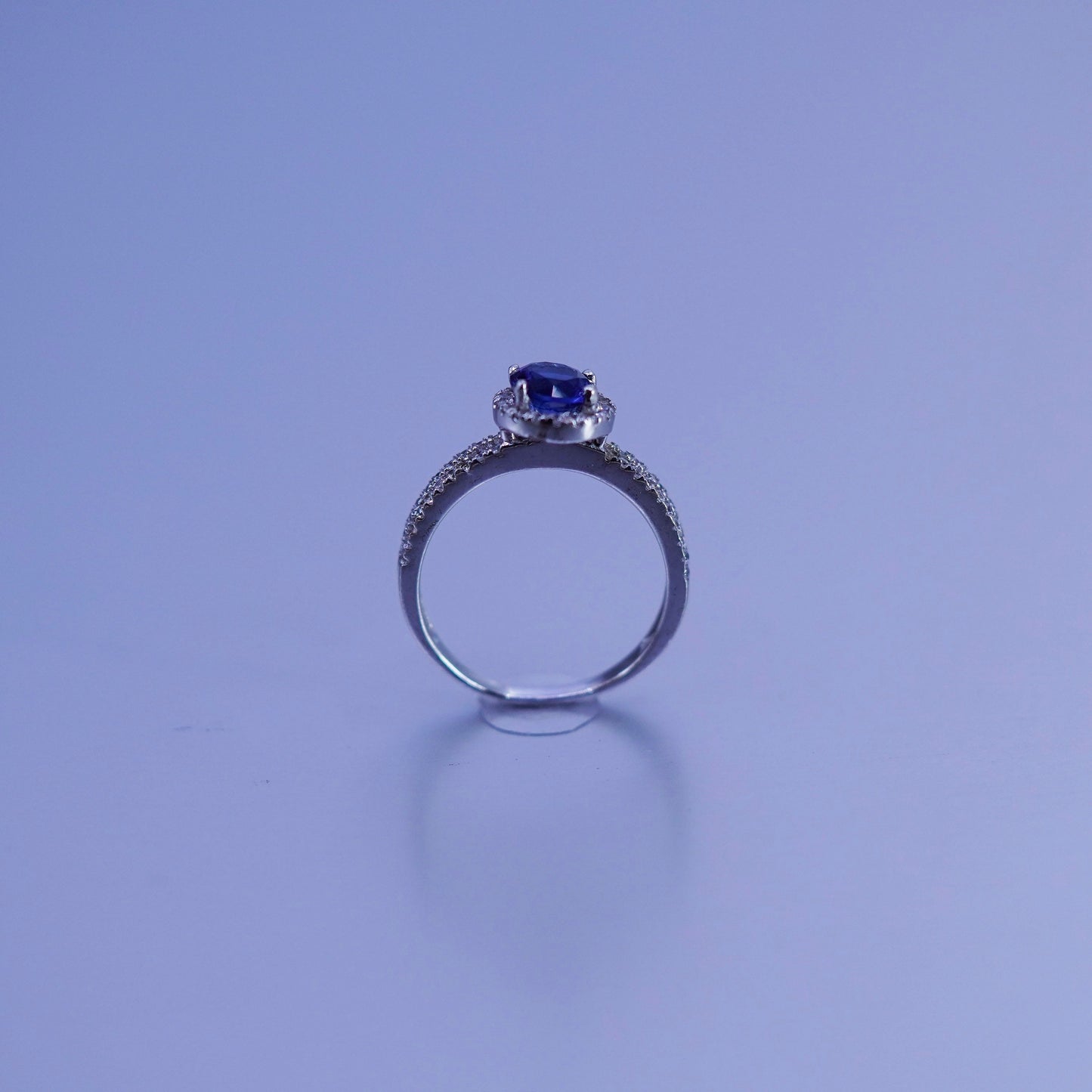 Size 7, vintage Sterling 925 silver handmade ring with topaz and crystal around