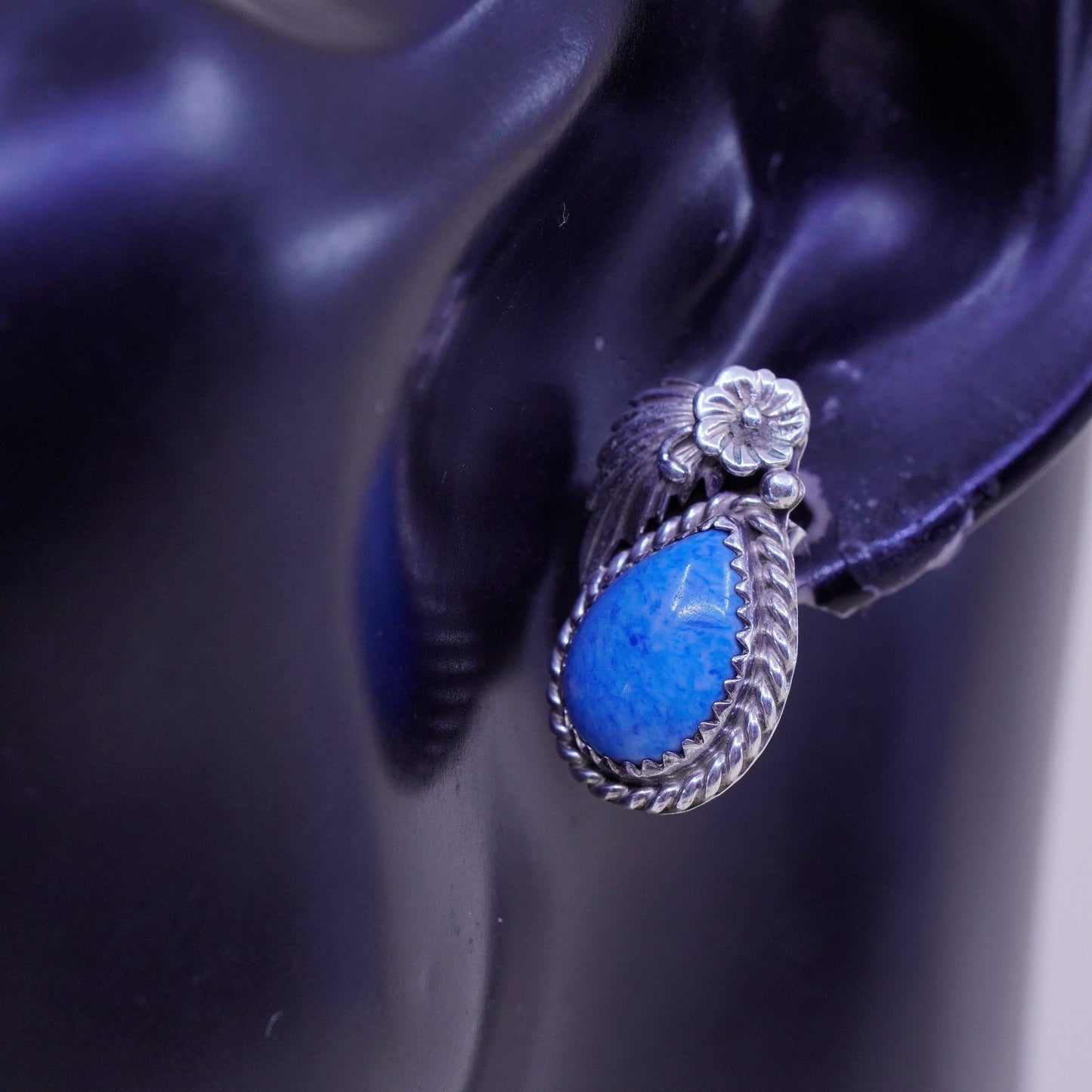 Native American earrings. Navajo Sterling 925 Silver studs sodalite flower