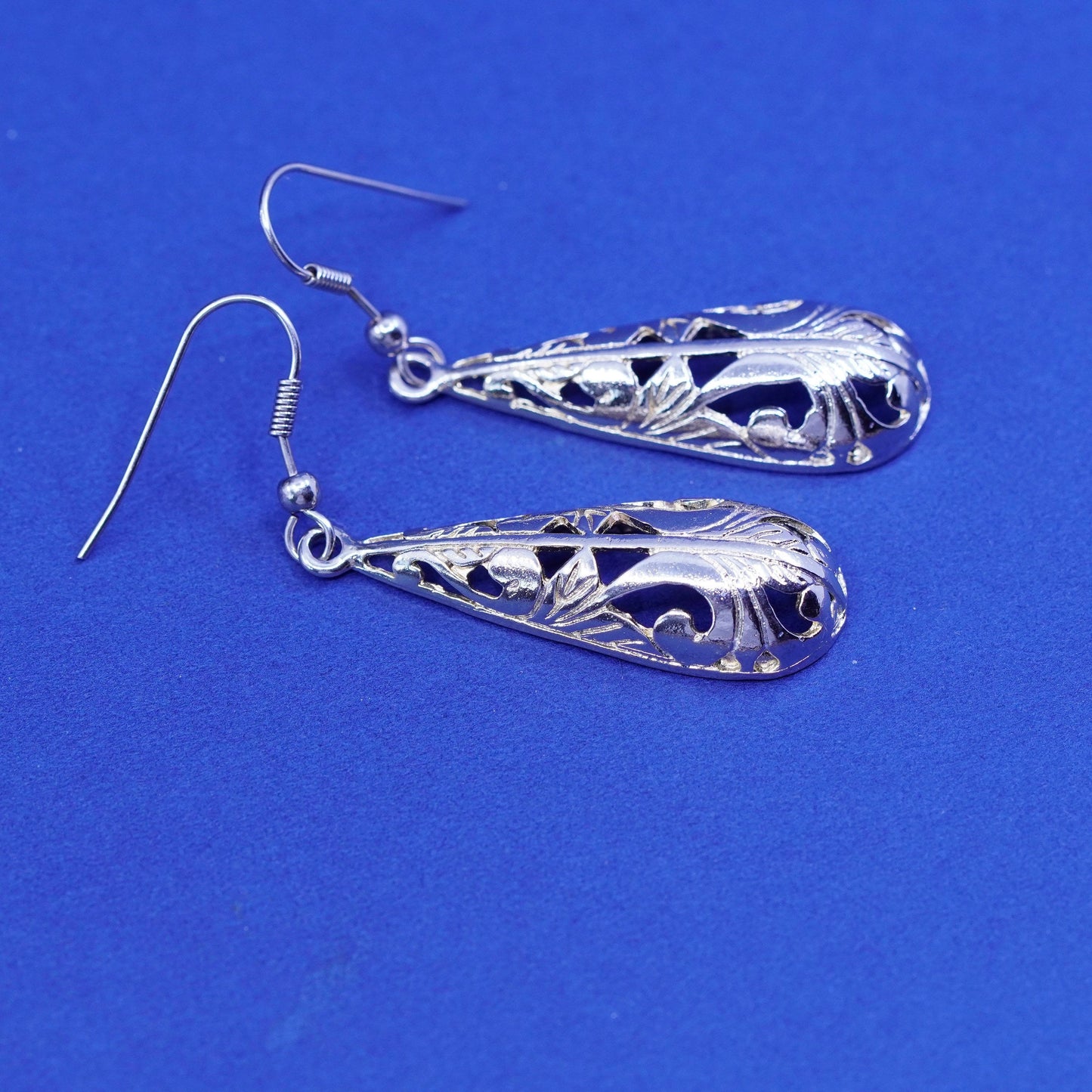 Vintage sterling silver handmade earrings, 925 filigree teardrop drop