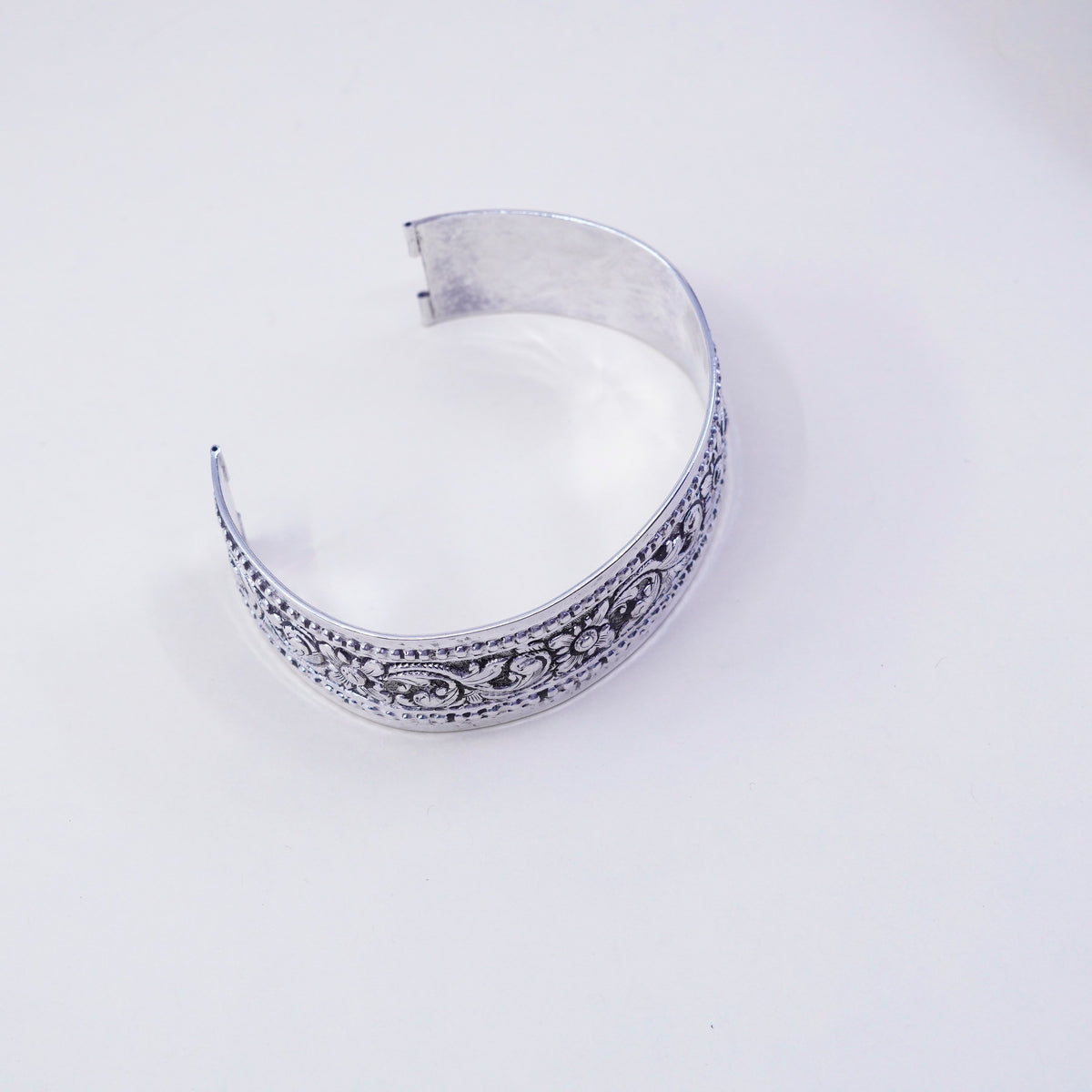 7”, vintage sterling silver handmade bracelet, wide 925 cuff with relief flower