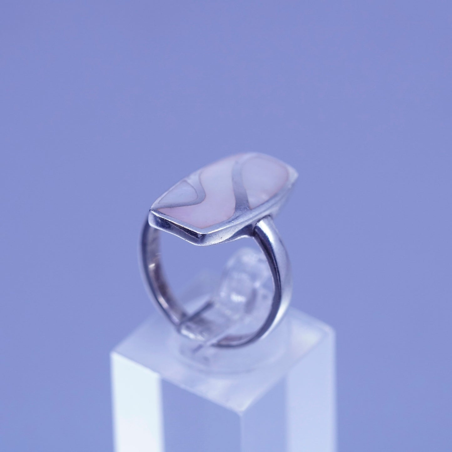 Size 8.25, vintage Sterling 925 silver handmade ring with mother of pearl
