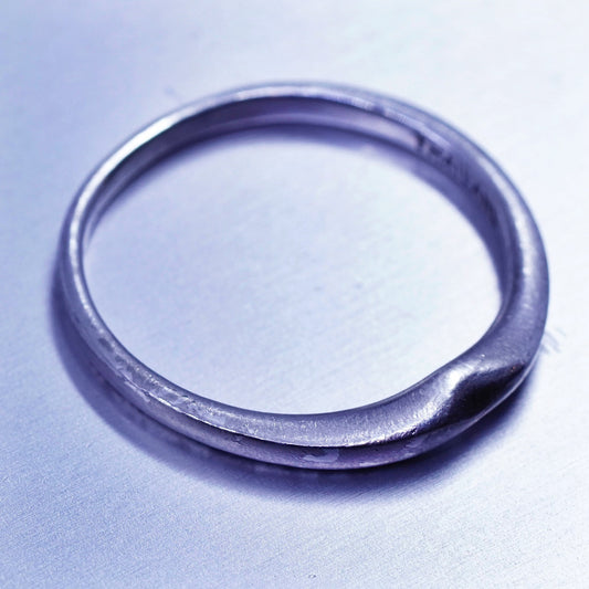 Size 7.25, vintage southwestern Sterling 925 silver wedding ring, band