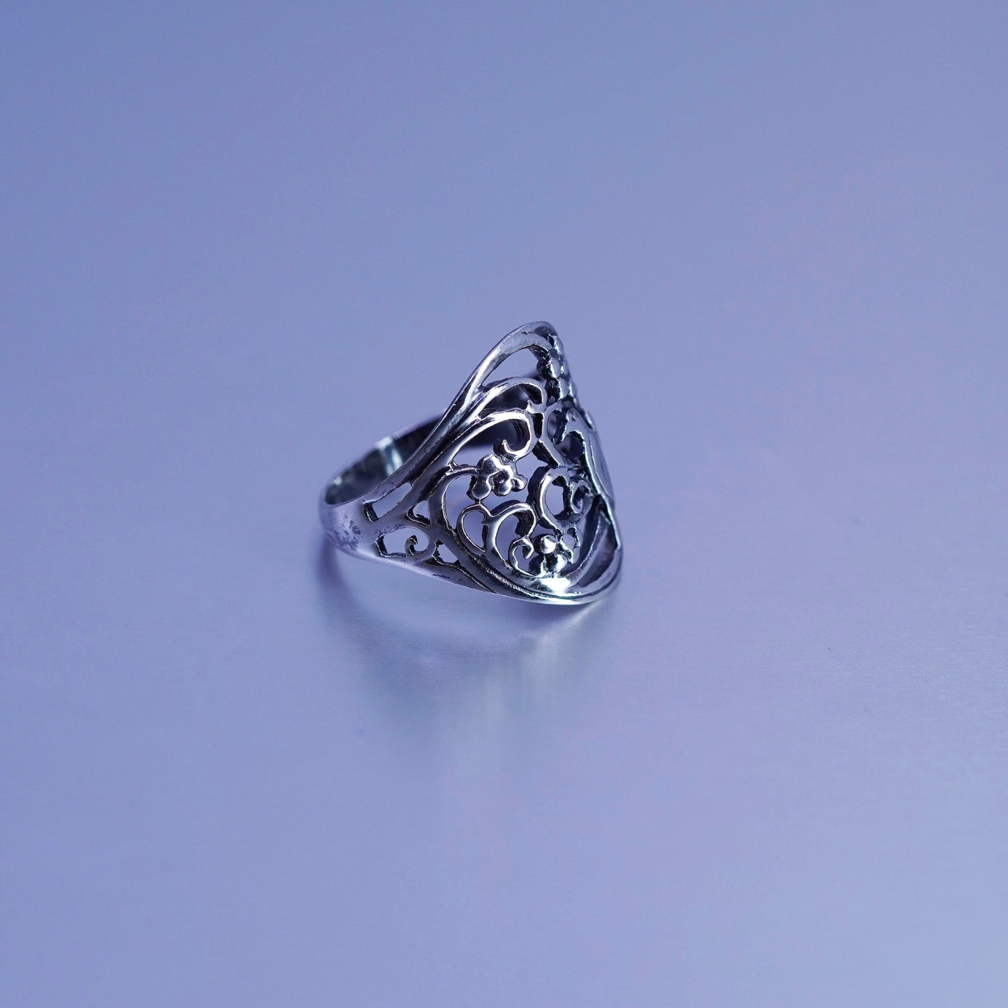 Size 8, vtg southwestern Sterling 925 silver handmade ring, filigree bird band