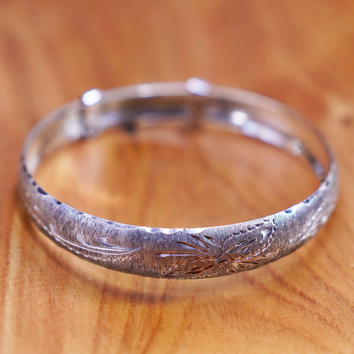 Size adjustable, Sterling silver handmade bracelet, textured 925 hinged bangle