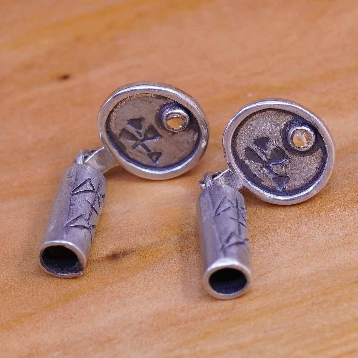 Vintage handmade sterling 925 silver earrings with pattern embossed and crystal