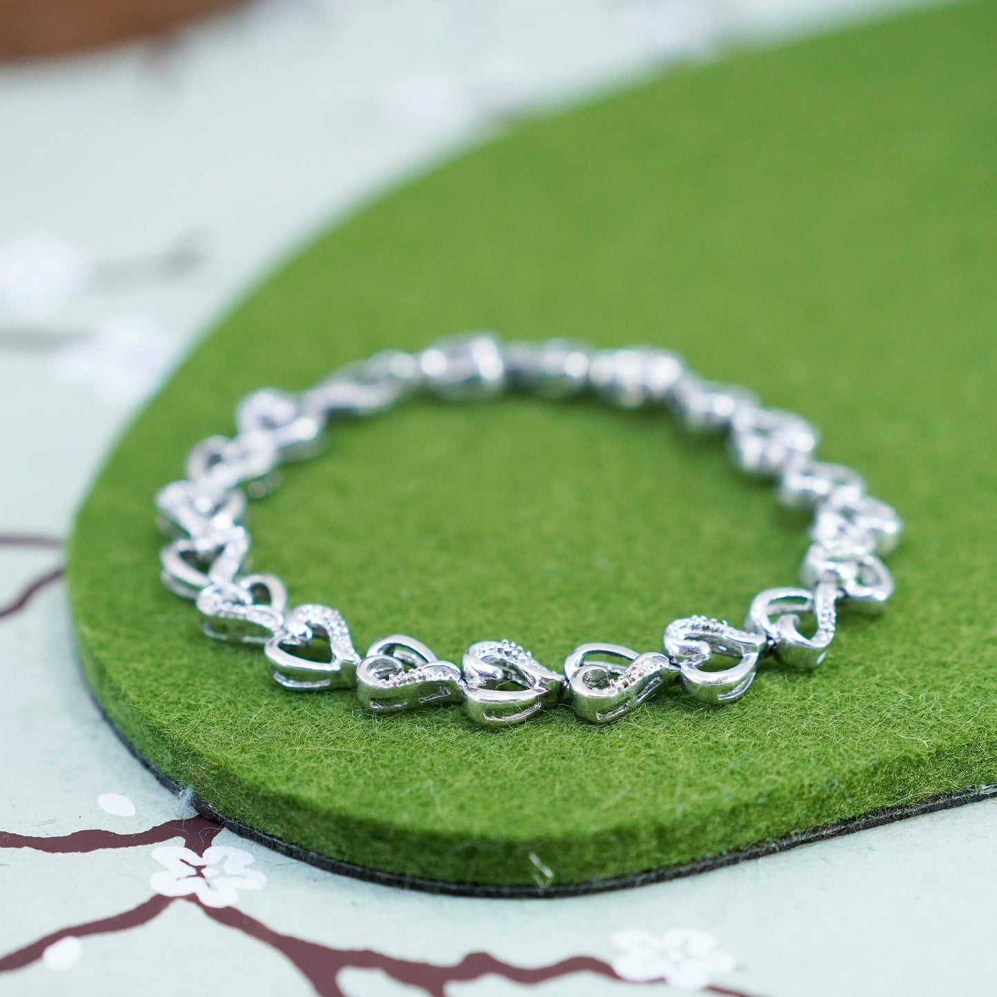 7.25”, Vintage sterling silver heart chain, 925 bracelet with diamond inlay