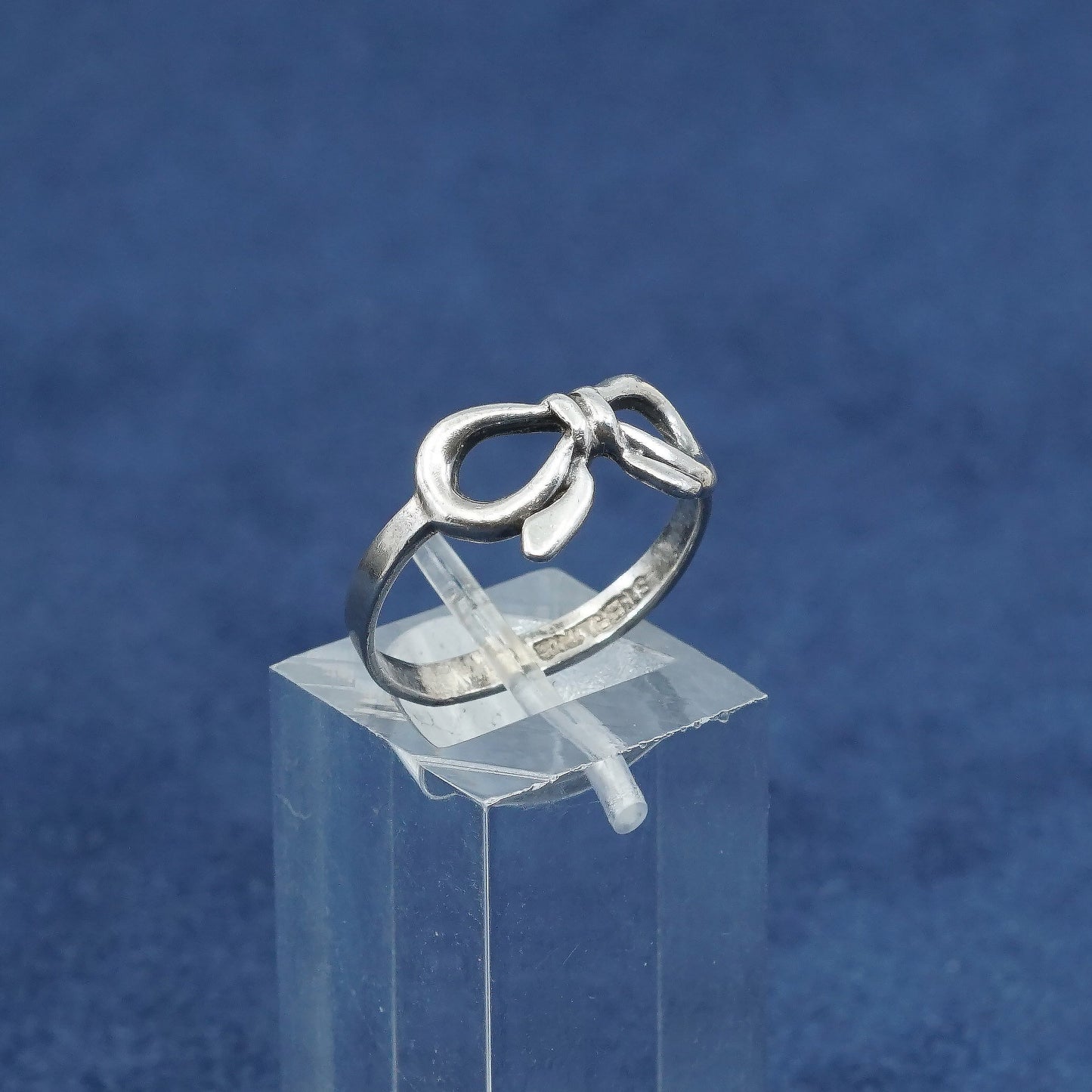 Size 7, vtg Sterling silver handmade ring, 925 bow
