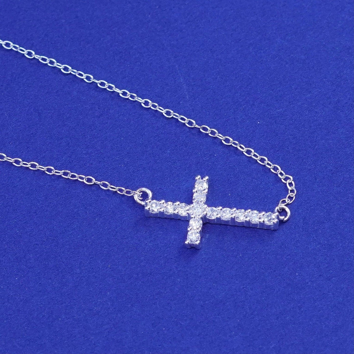 18”, vintage Sterling silver necklace, 925 circle chain w/ cross pendant and Cz