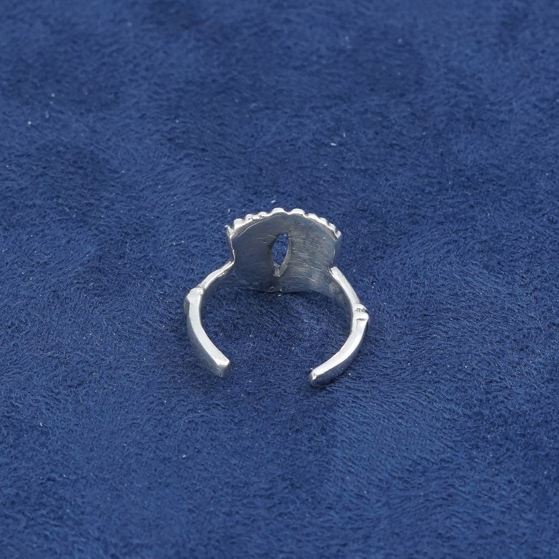 sz 2.75, vtg Sterling silver handmade ring, 925 band w/ baby footprint