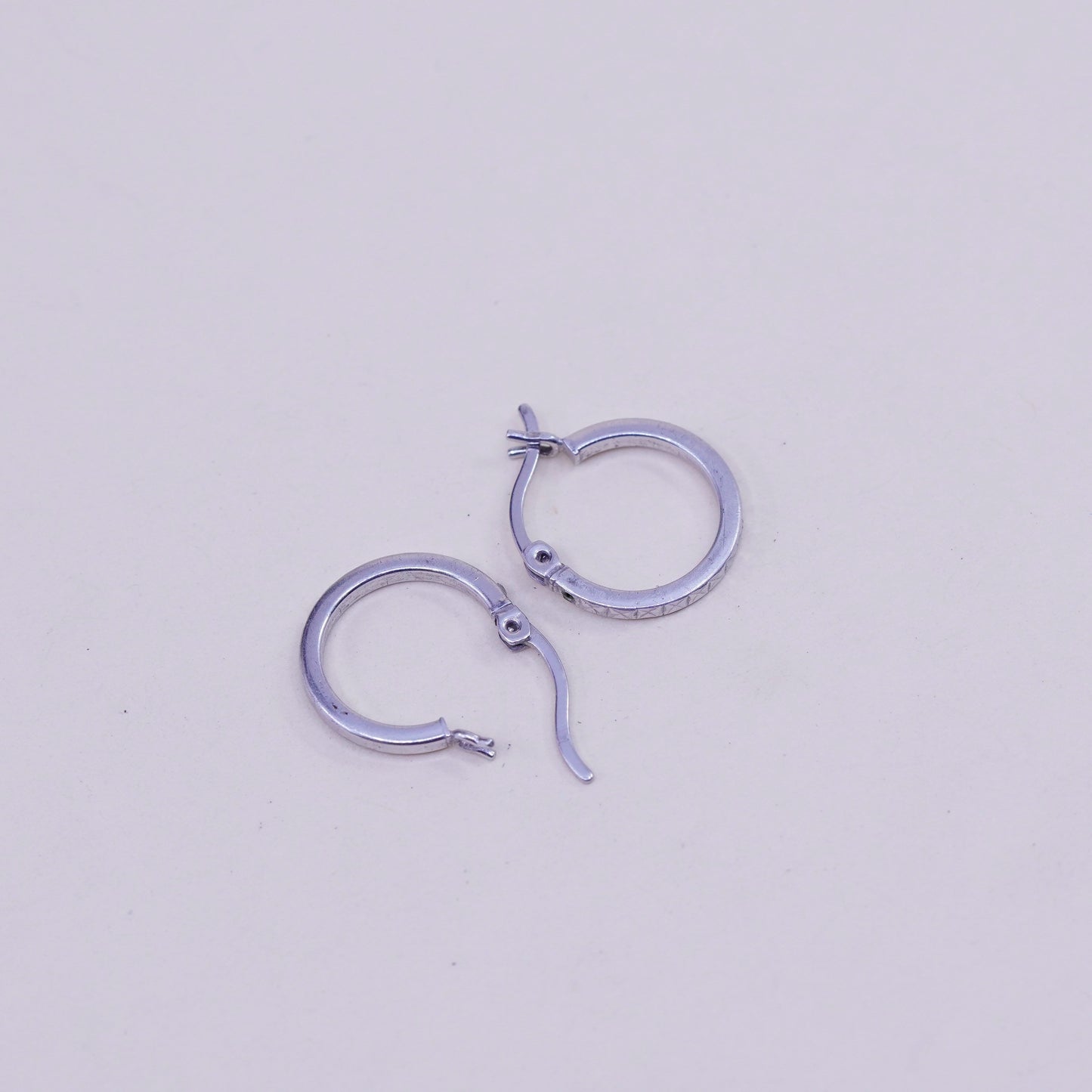 0.5”, Vintage sterling silver loop earrings, textured fine 925 silver hoops