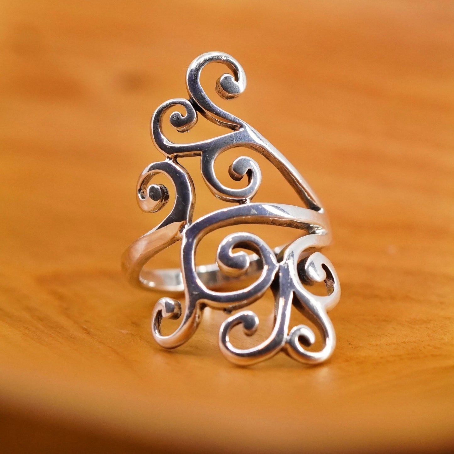 Size 8, vtg Sterling silver handmade ring, southwestern 925 filigree swirl band
