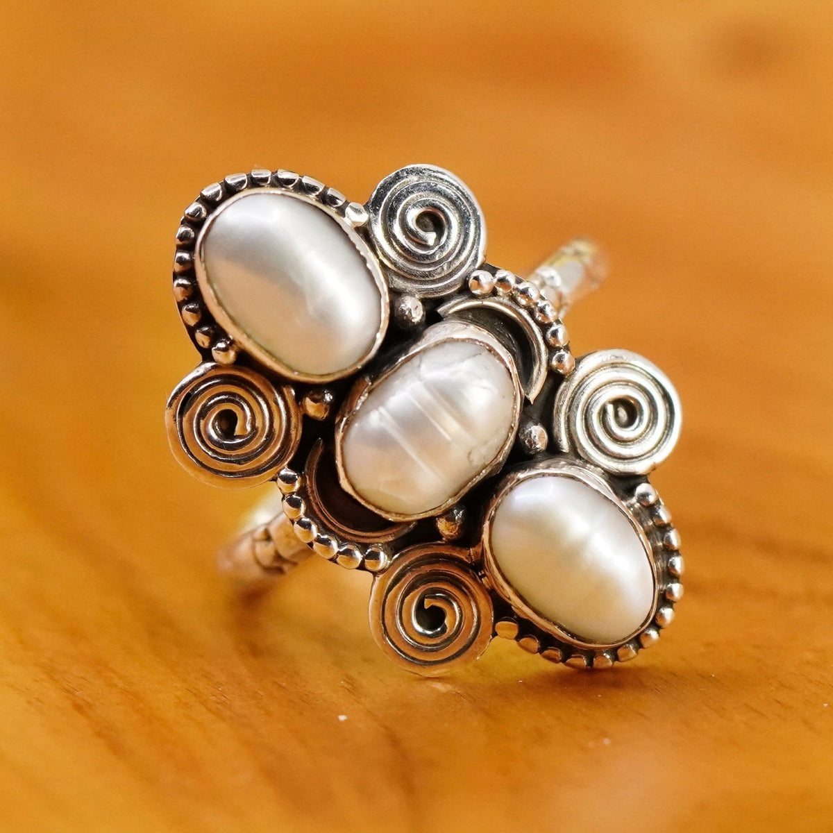 Size 7.5, vintage Sterling 925 silver handmade Pearl Ring with wired around