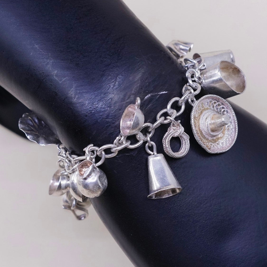 6.75”, sterling silver Handmade circle bracelet w/ cheese pot hat cup sombrero