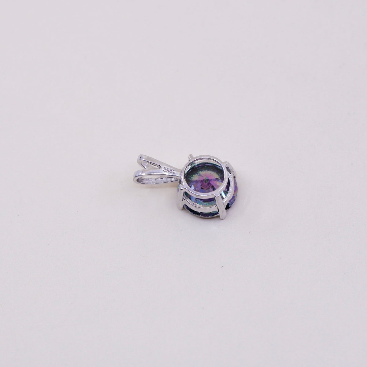 Vintage Sterling 925 silver pendant with round rainbow topaz