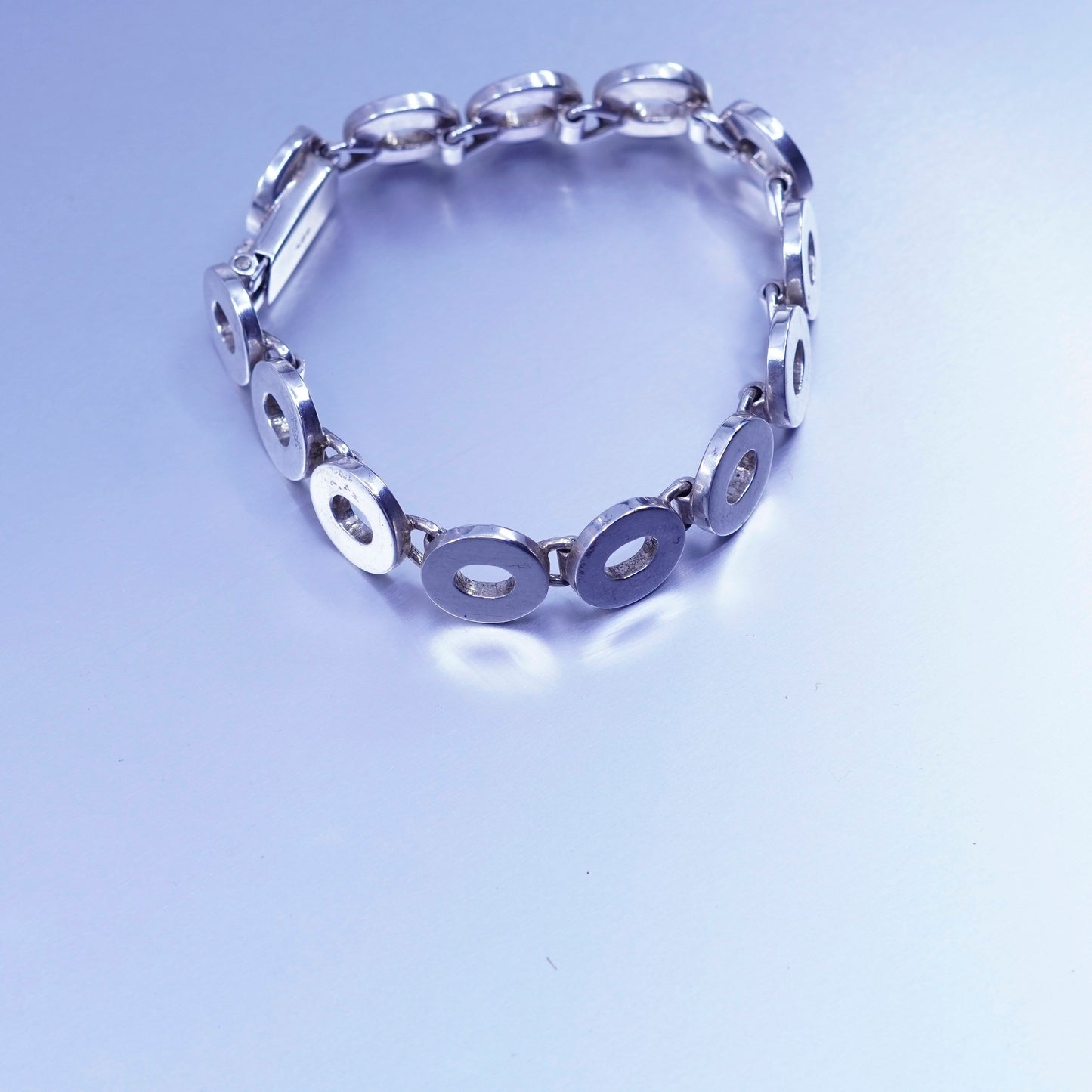 6.75”, Vintage Italy Sterling 925 silver bracelet, modern bold circle chain