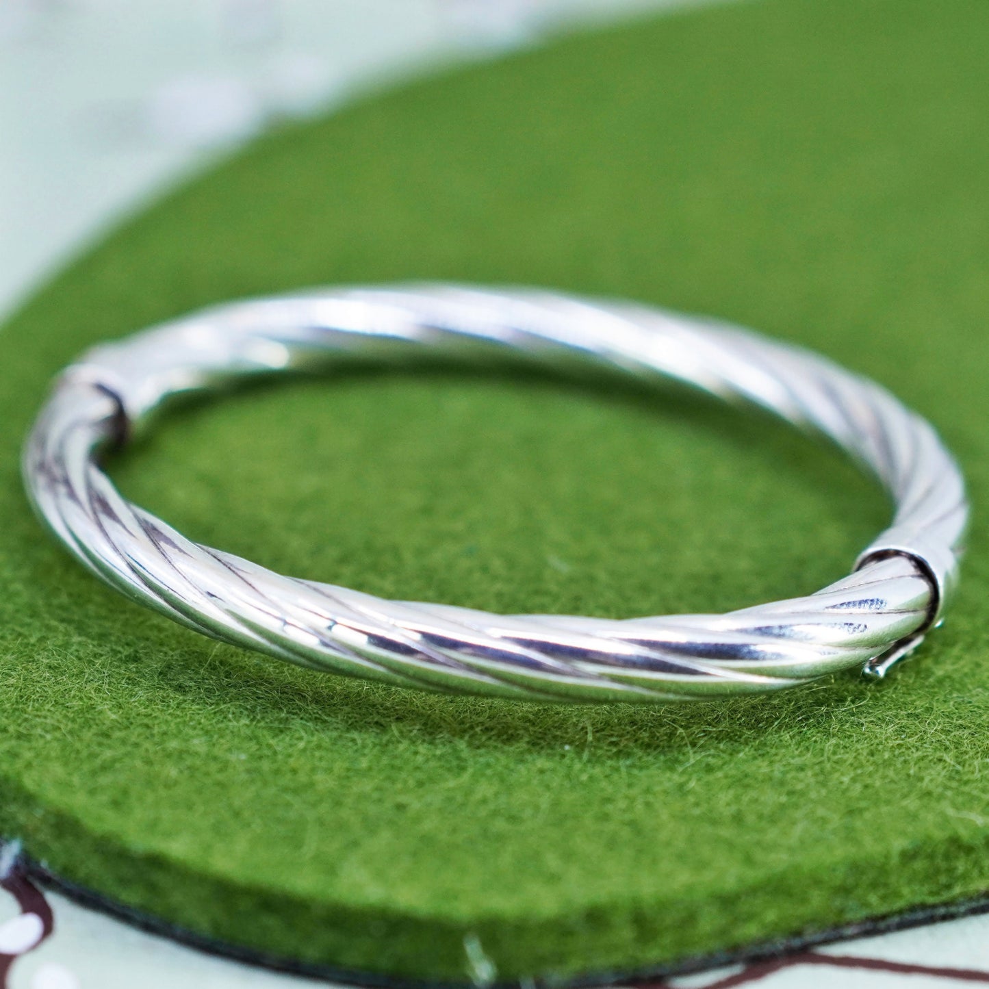 6.5”, vintage Dyadema 925 sterling silver wavy bangle bracelet