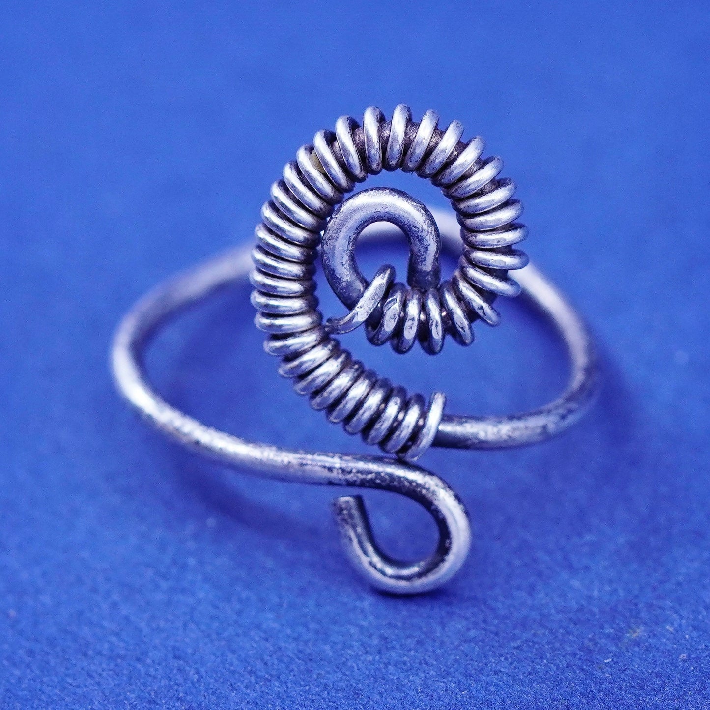Size adjustable, vintage Sterling silver handmade ring, 925 wide swirly band