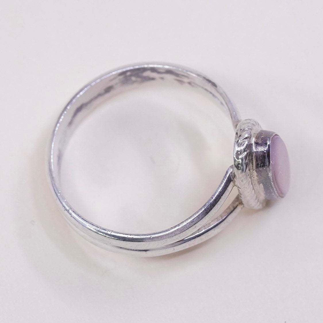 sz 8.25, native american JJ sterling silver handmade ring, 925 w/ mother of pearl