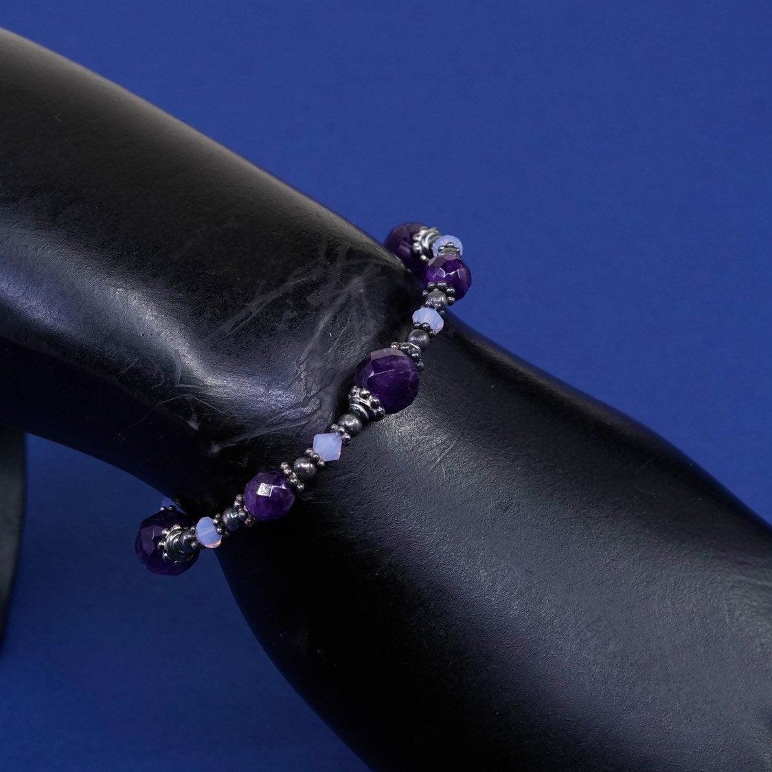 7.5", vtg handmade sterling silver bracelet w/ amethyst beads