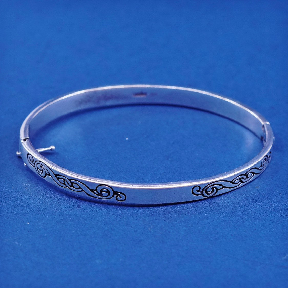 6.75", geo art Sterling silver handmade bracelet, 925 bangle, "sing as though