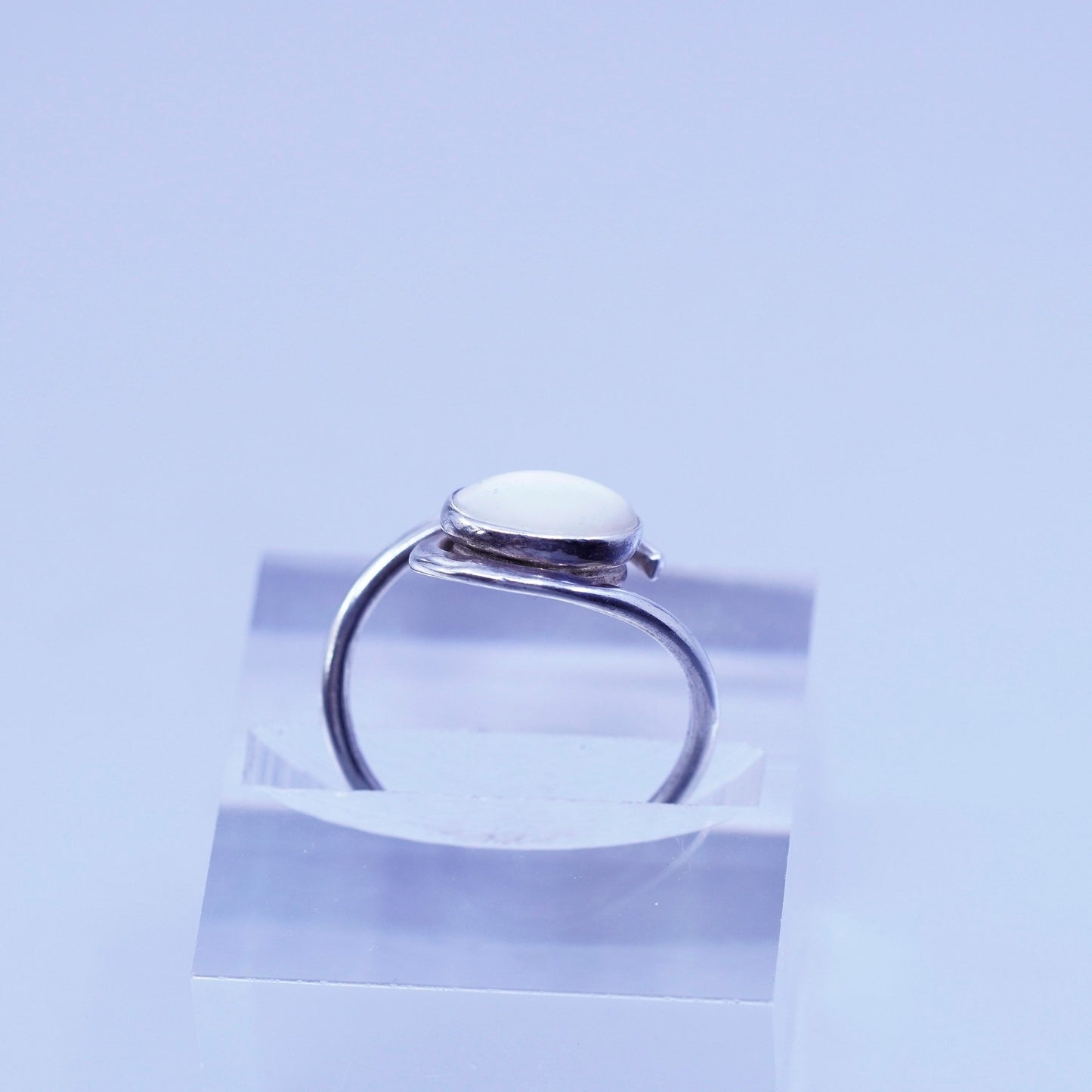 Size 7, vintage Sterling 925 silver handmade wrap ring with moonstone