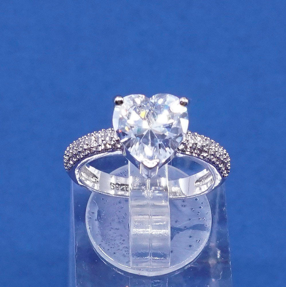 sz 5, vtg Sterling silver engagement ring, 925 w/ heart N cluster Cz