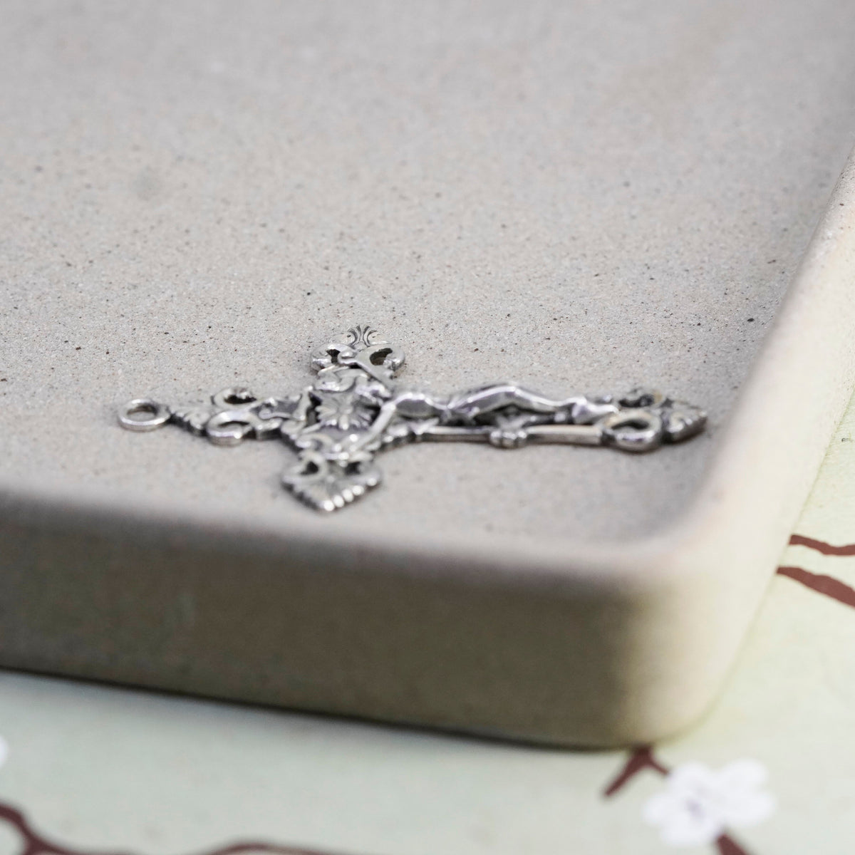 Vintage INRI Sterling silver filigree pendant, 925 cross charm with Jesus
