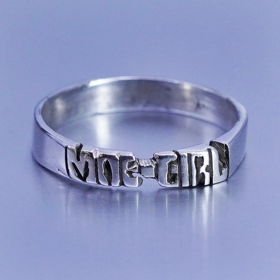 Size 8, vintage Shube Sterling 925 silver stackable ring, “moe girl” band
