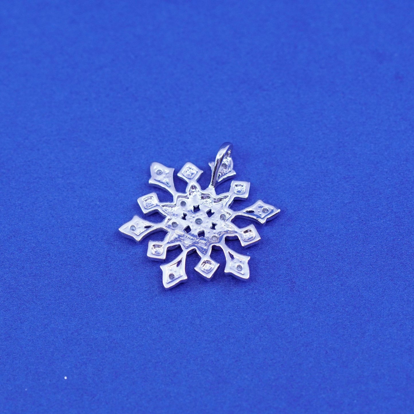 Vintage Sterling 925 silver snowflake pendant with genuine diamond