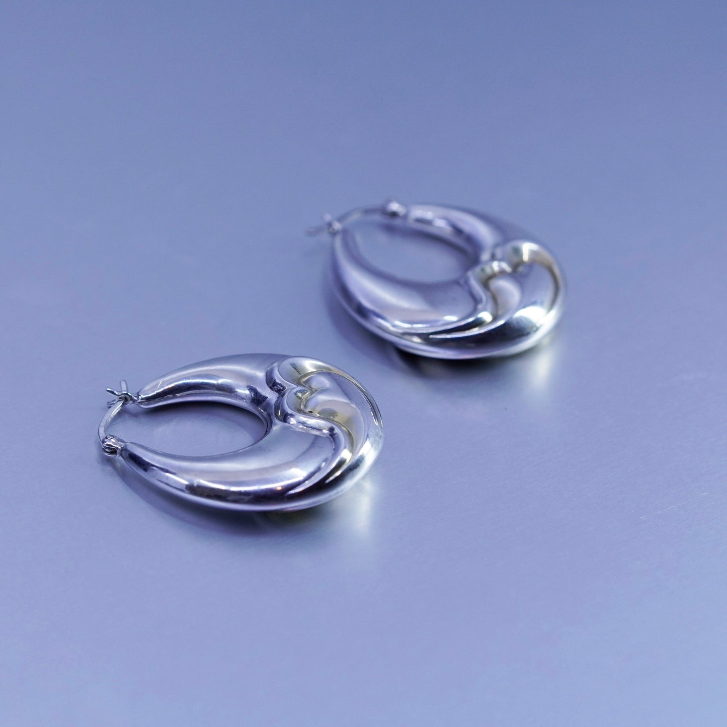 1.25”, vintage Sterling silver handmade earrings, puffy 925 ribbed hoops heart