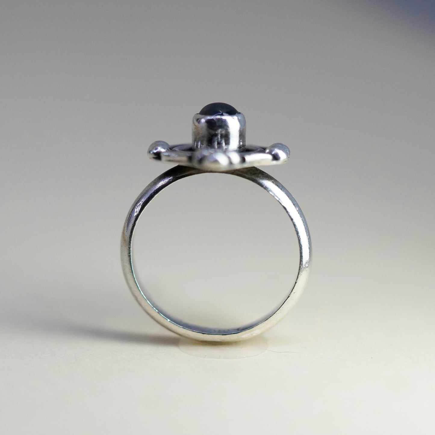 Size 6, Vintage sterling 925 silver handmade ring with glass and bead