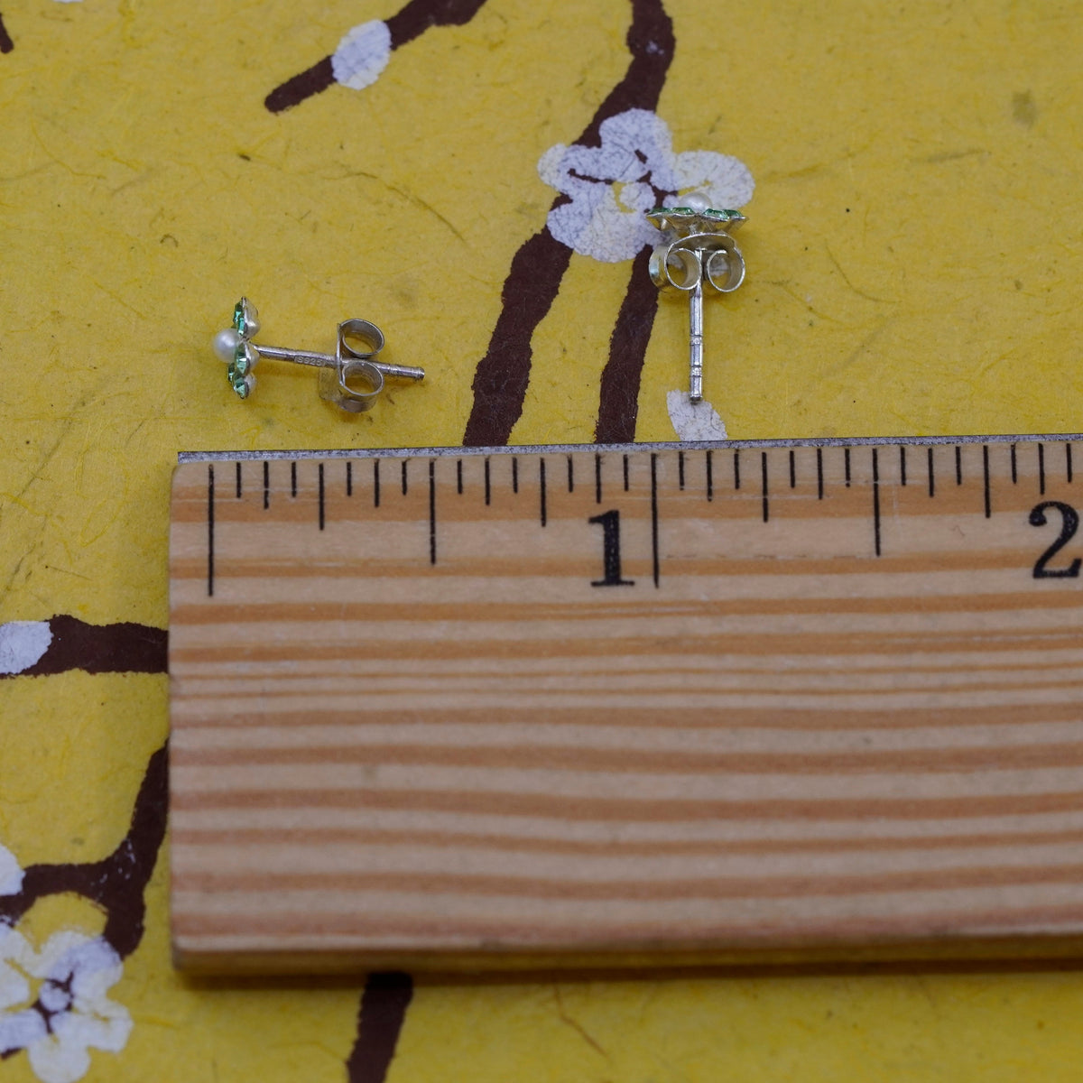 Vintage Sterling silver handmade earrings, 925 flower studs with green cz pearl