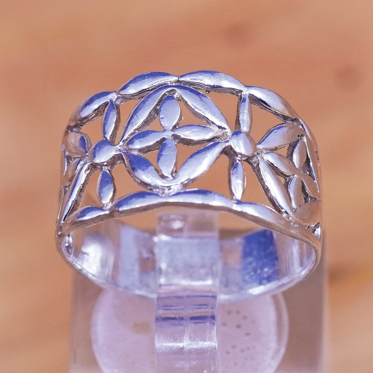 Size 8, Vintage Sterling silver handmade ring, 925 band with filigree flower