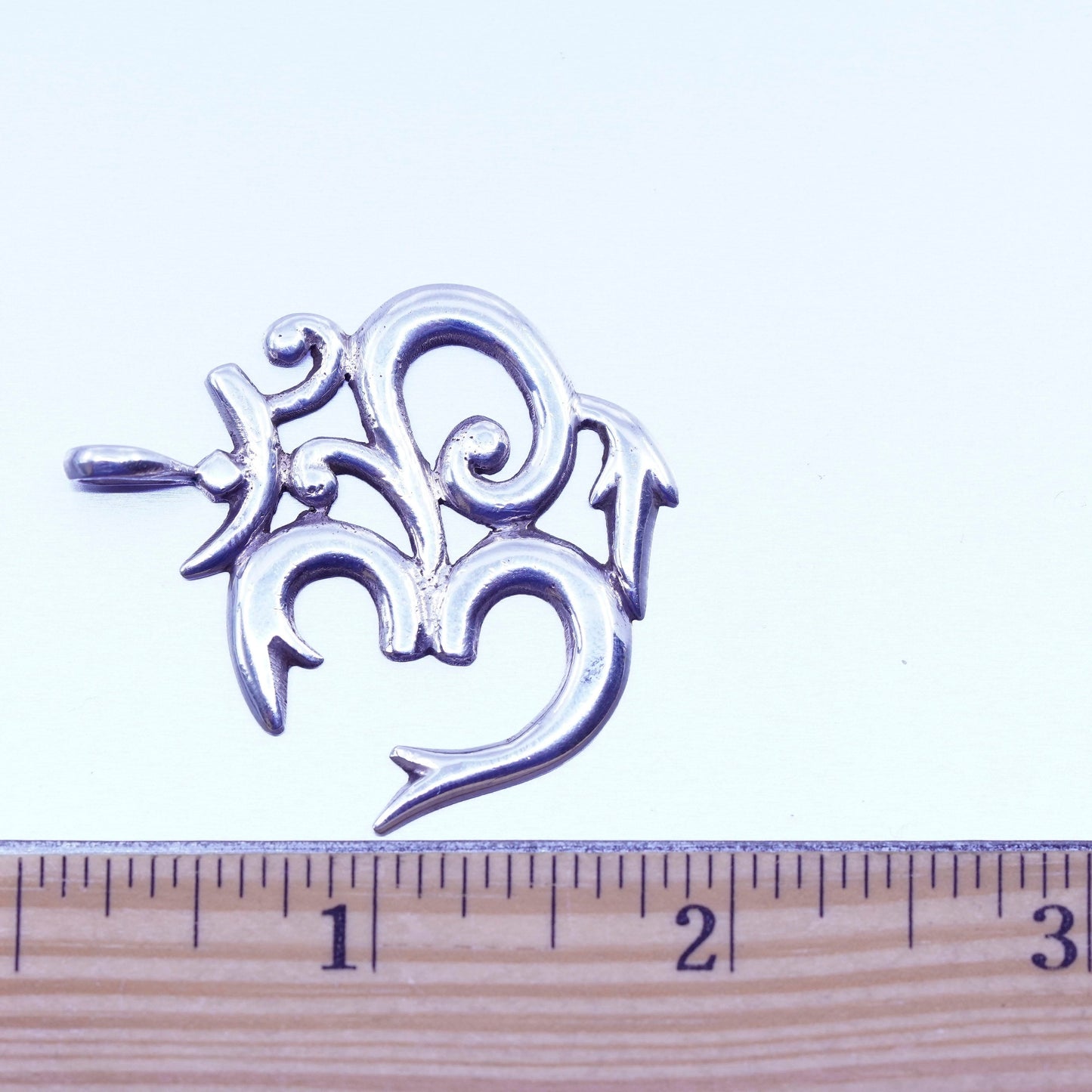 vtg Nepal sterling silver handmade pendant, 925 om aum, spiritual prayer symbol