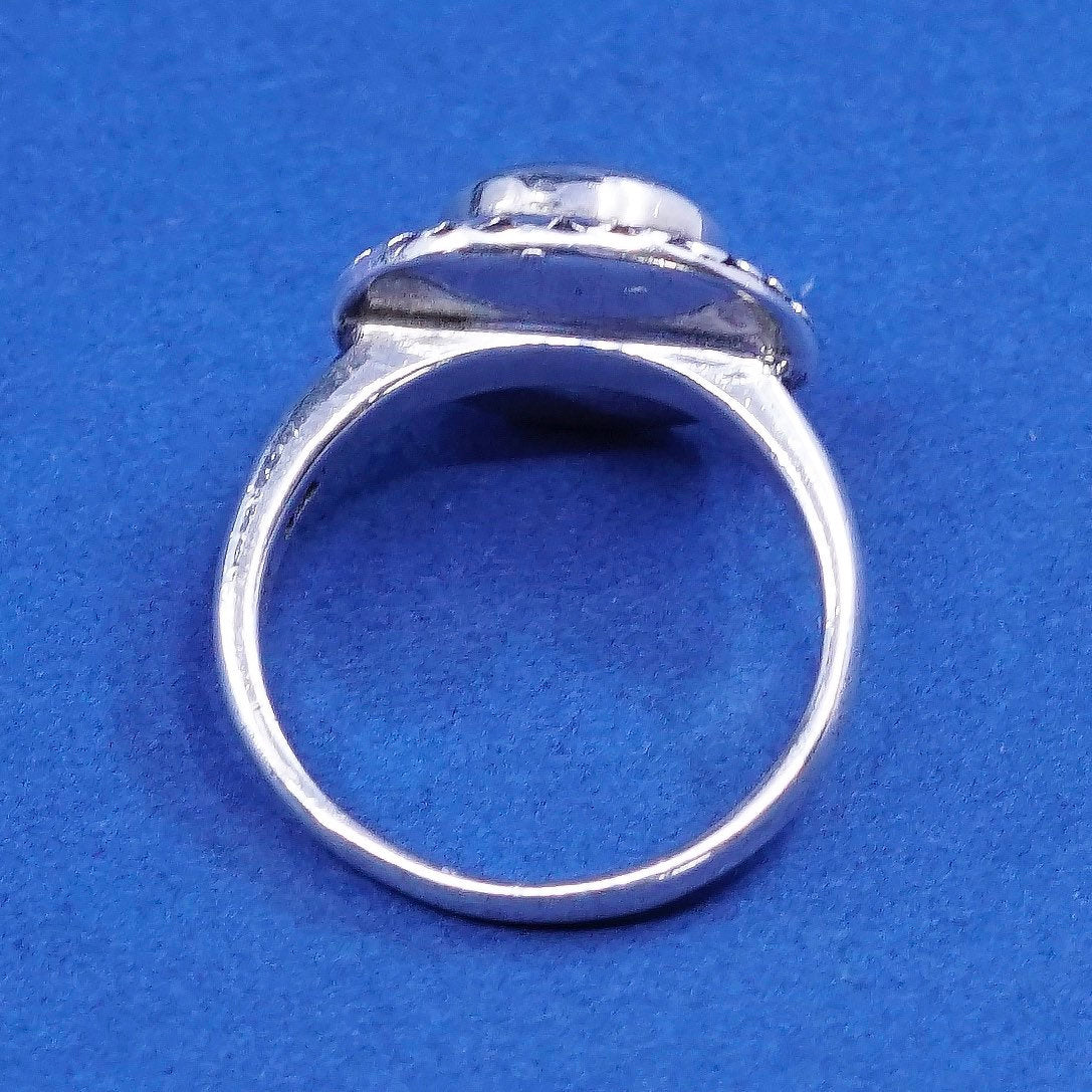 Size 7.25, vtg Sterling silver handmade ring, 925 w/ obsidian N filigree