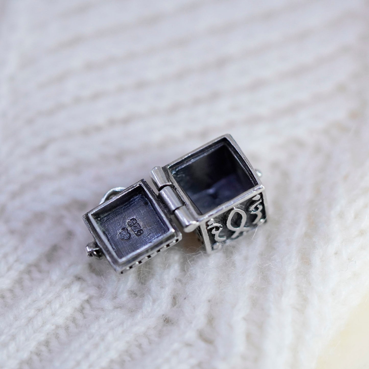 Sterling silver handmade prayer box pendant, 925 locket charm with filigree