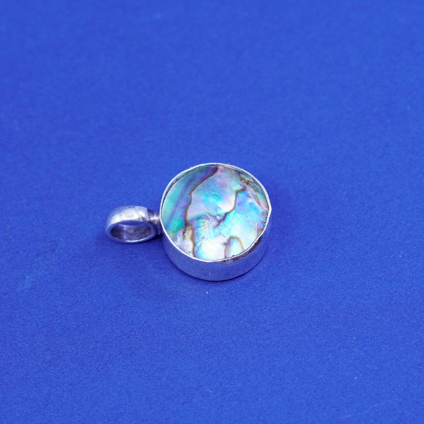 Vintage Sterling silver handmade pendant, 925 circle charm with abalone