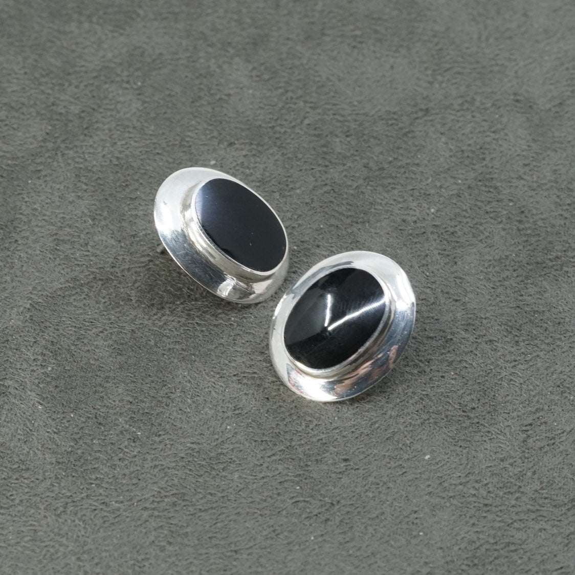 Vintage CW Sterling silver handmade earrings, 925 w/ oval obsidian inlay, studs