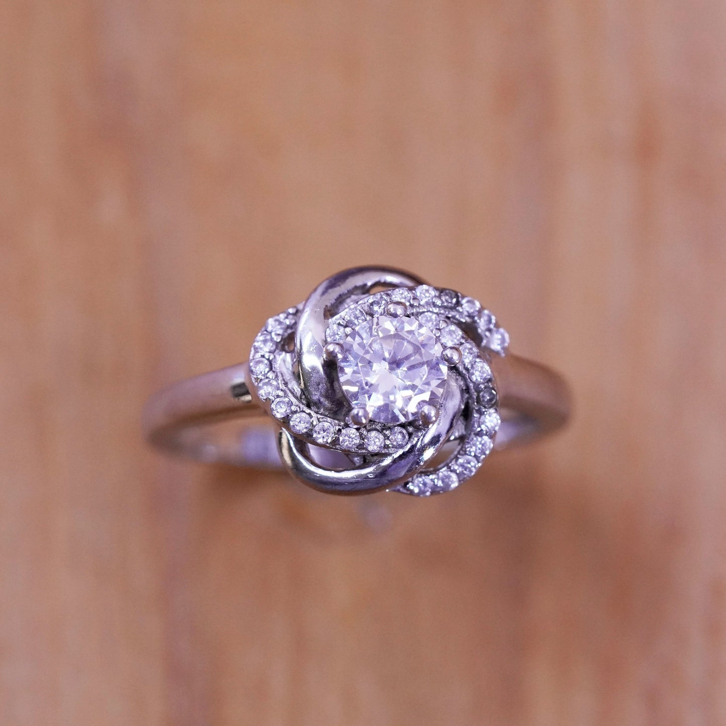 Size 7.25, vintage Sterling silver flower ring, modern 925 flower with Cz