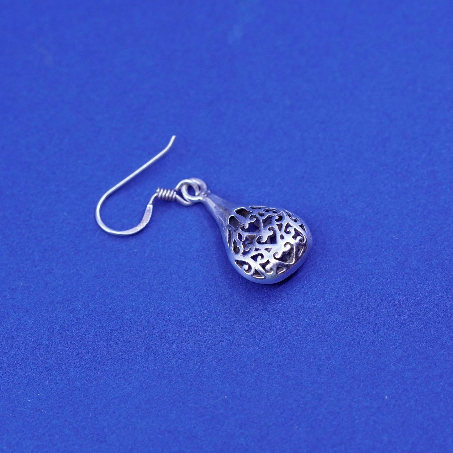 Vintage sterling silver handmade earrings, 925 filigree Bali teardrop drop