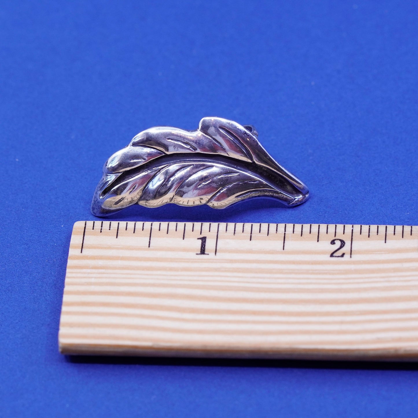 Vintage CAR Taxco Sterling silver handmade earrings, 925 screw back leaf