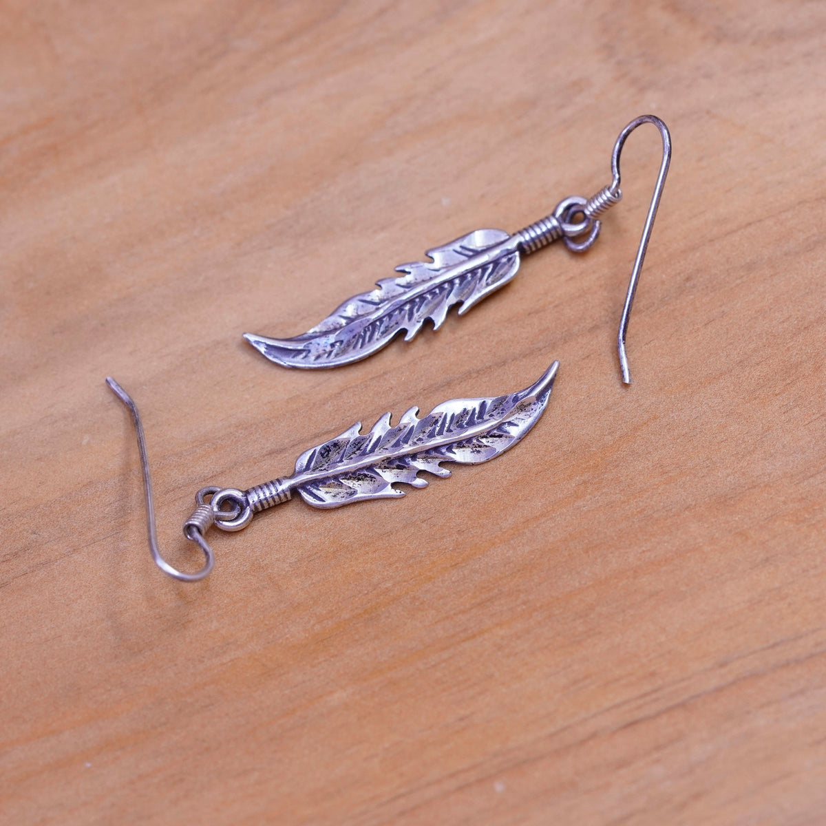Navajo Native American Sheila Tso Masha Sterling 925 silver earrings feather